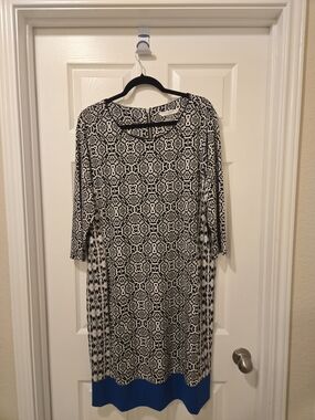 Peter Nygard Black and White Patterned Midi Dress with Blue Hem